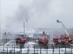 杭州机场一俄货机起飞时失火断成两截，涉事机型全球数量极少，民航工作组已开始调查